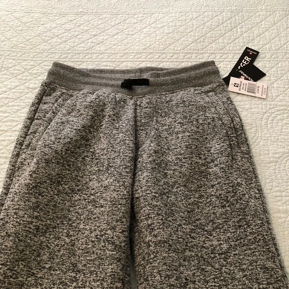 South Pole joggers. Size boys large.  NWT